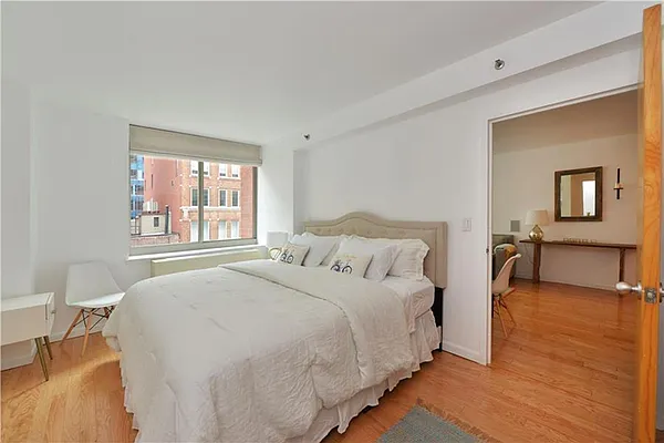 Rented by Platinvm Property Group New York | media 35