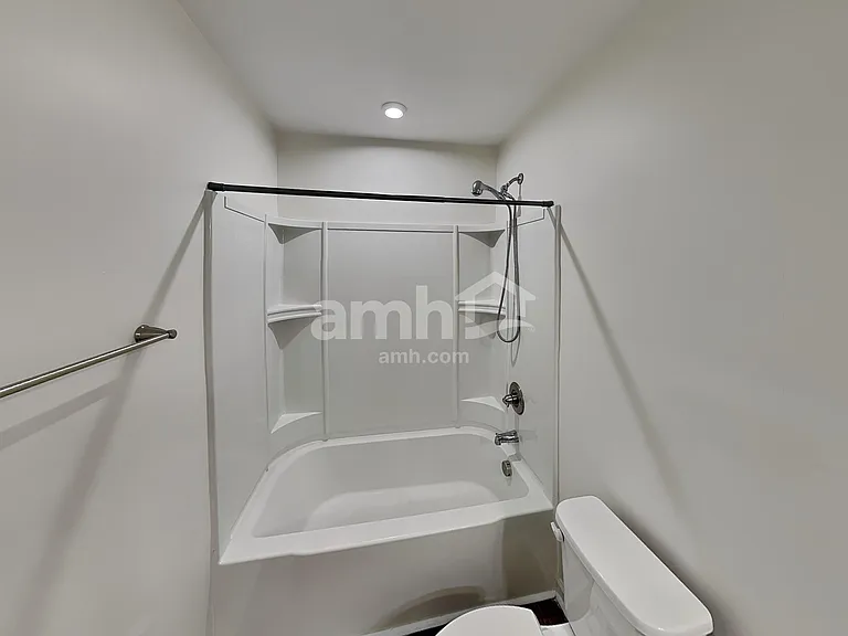 5034 Twin River Dr — Photo 17