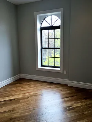 Rented by EXR | media 6