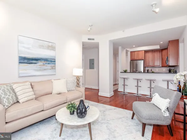3220 17th St NW APT 105, Washington, DC 20010