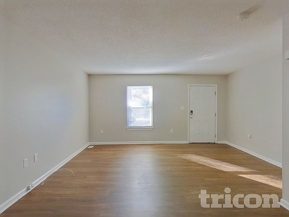 2nd image of 10500 Southern Oak Ct