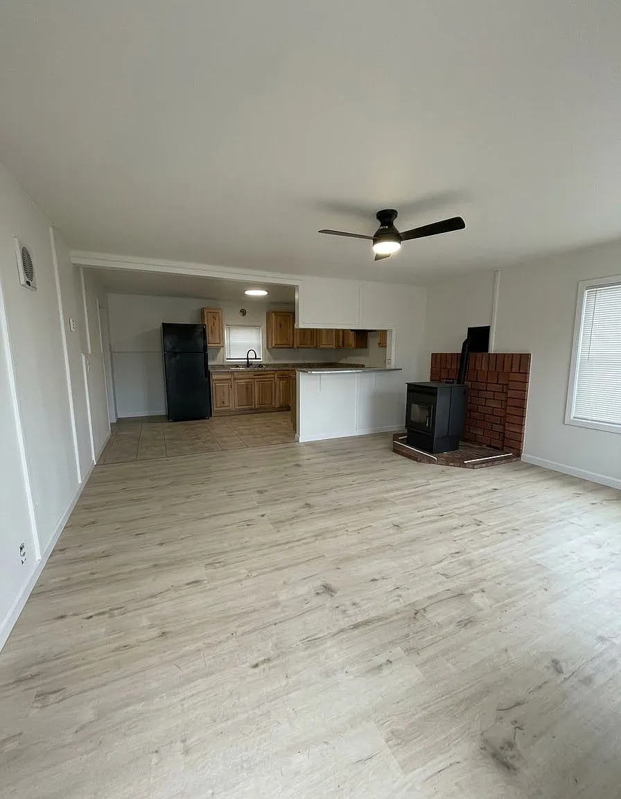 1 bed, 1.0 bath, 670 sqft, $1,595 — Photo 3