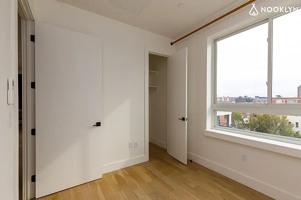 Rented by Nooklyn NYC LLC | media 32