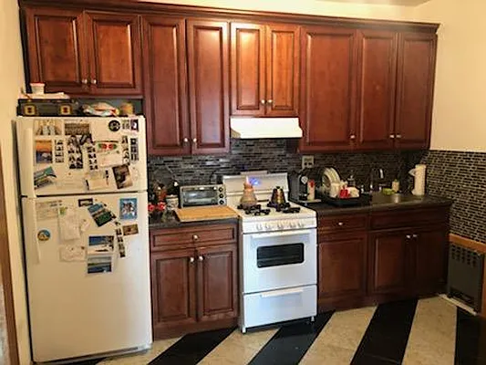 Rented by Apple Exclusive Realty Inc | media 19