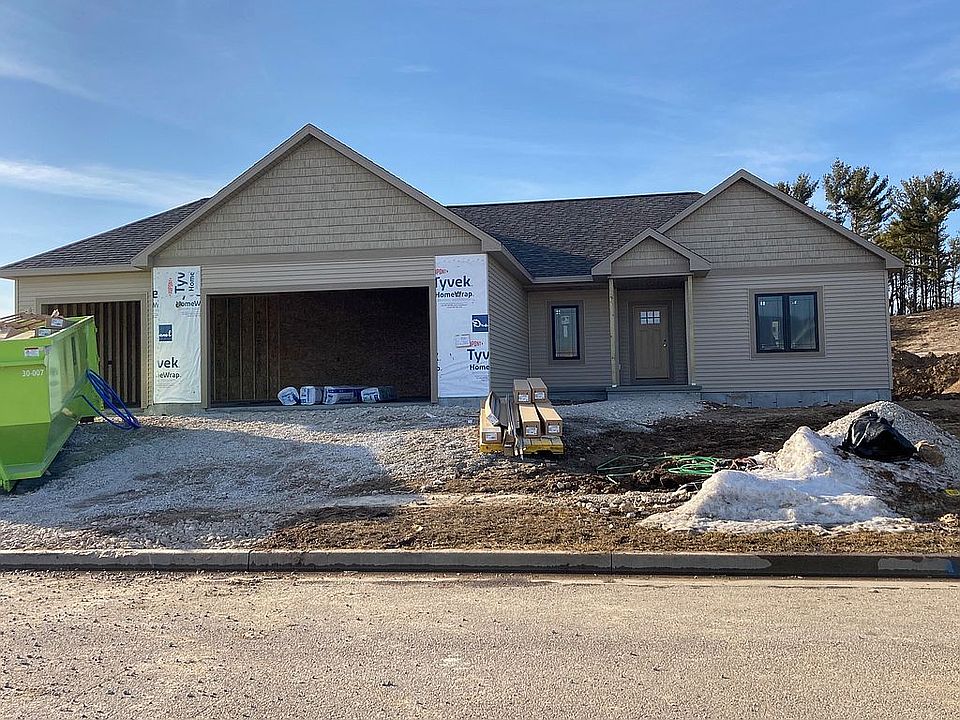 1st image of 715 Evergreen Dr