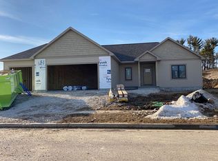 715 Evergreen Dr, Brownsville, WI 53006