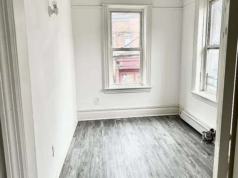 8701 91st Ave — Photo 5