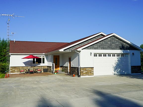 2nd image of 1542 Campbell Rd