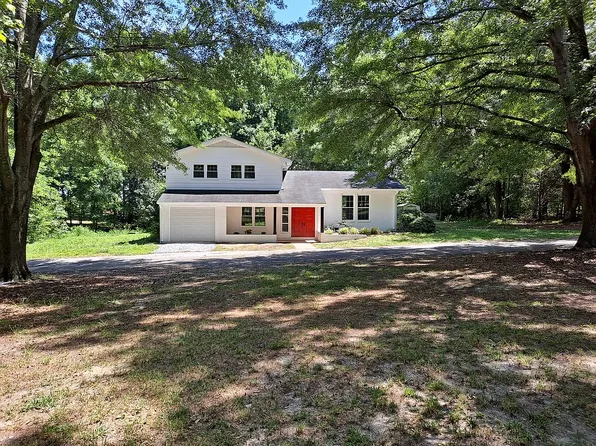 163 Oak Grove Farm Rd, Boiling Springs, SC 29316