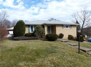 22 Levin Dr, Jeannette, PA 15644