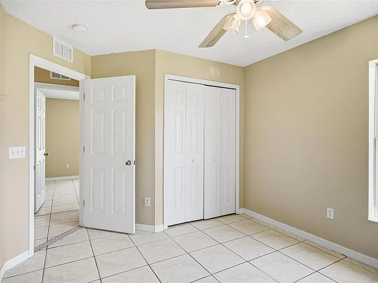 106 La Mancha Dr — Photo 29
