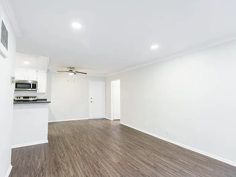 4444 Ensign Avenue — Photo 61