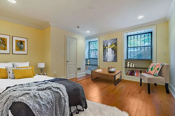 Rented by Twyford Real Estate | media 28