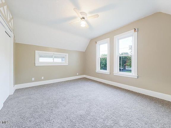 23rd image of 507 Ralston Ave