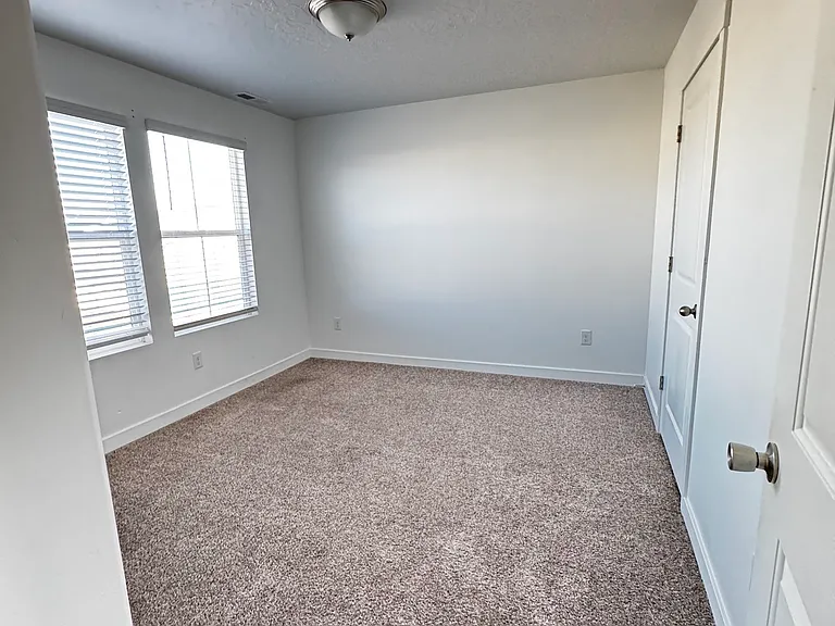 3891 W Cold Pond Ave — Photo 9