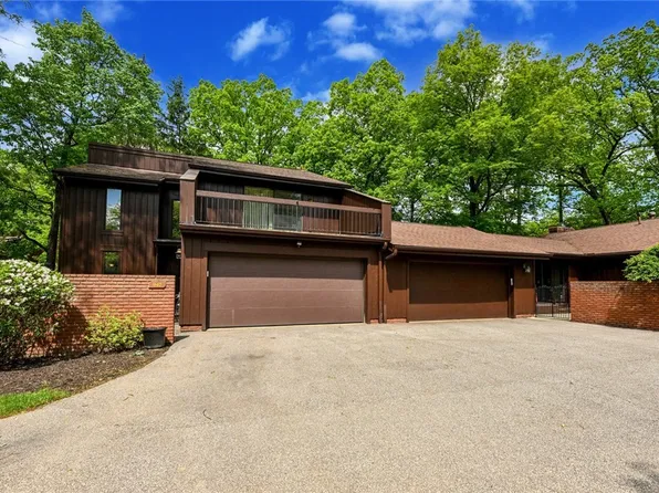 947 Trimble Pl, Northfield, OH 44067
