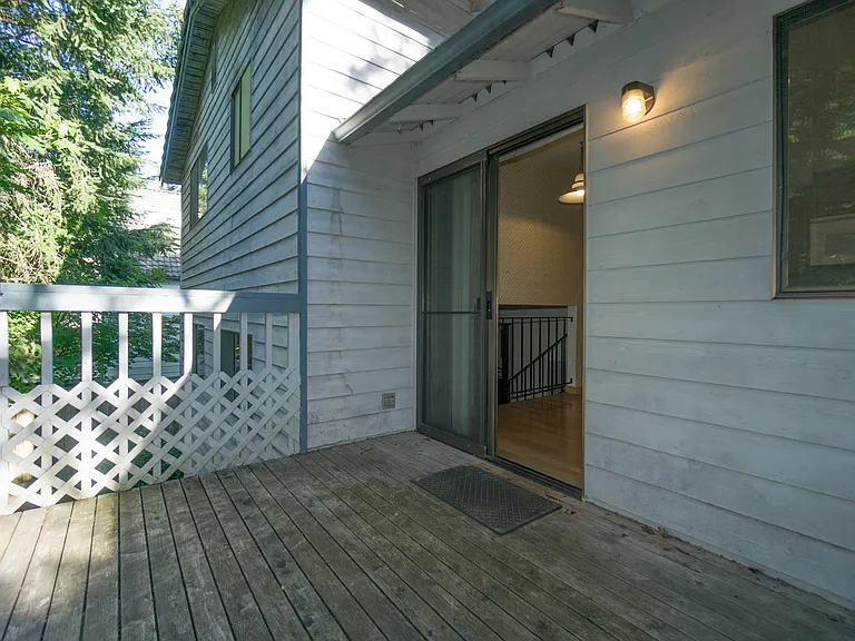 16708 SE 40th Pl — Photo 26