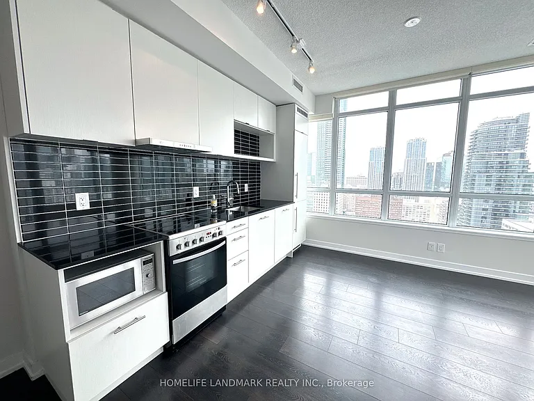 365 Church St #3003 — Photo 3