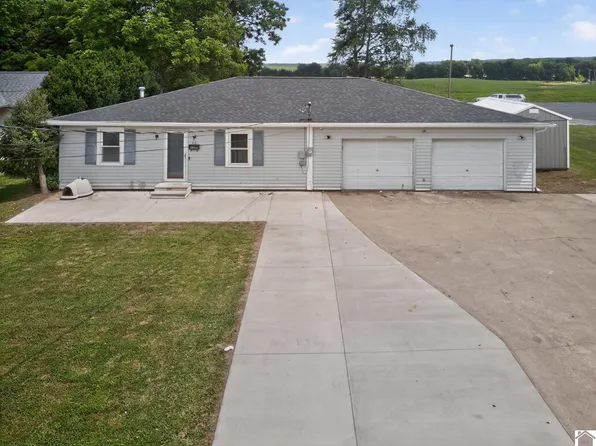 313 N Padgett St, Morganfield, KY 42437