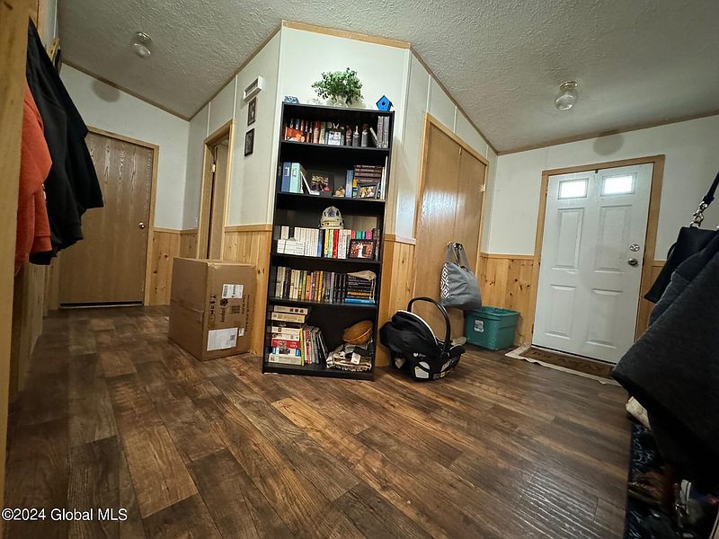 5th image of 14 Waldo Place
