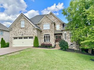 1054 Mansker Farm Blvd, Hendersonville, TN 37075