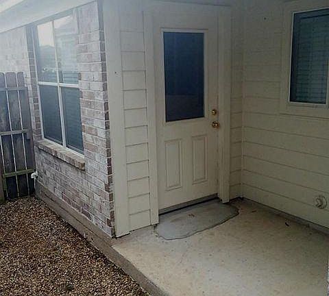 4th image of 18406 Alemarble Oak St