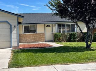 406 Bramble Ct, Fernley, NV