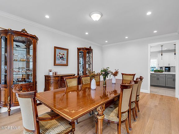 5th image of 74 Bradhurst Avenue