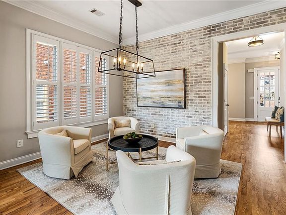 3rd image of 5708 Odell St