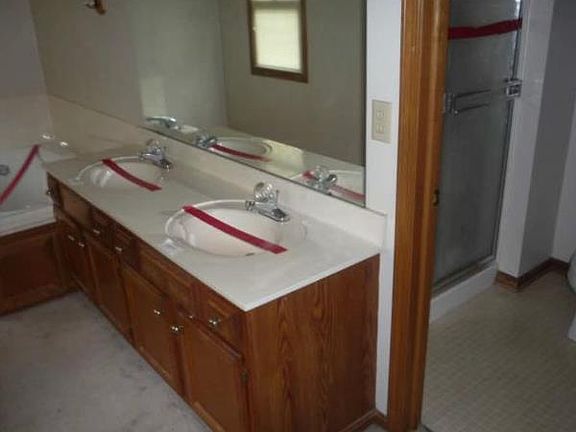 5th image of 141 Juniper Ave