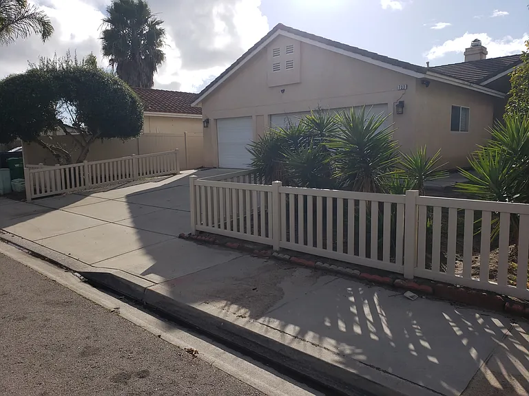 Los Arbolitos Blvd — Photo 5