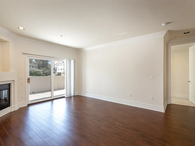 4500 Ledge — Photo 17