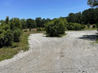 1744 Log Cabin Rd, Loris, SC 29569