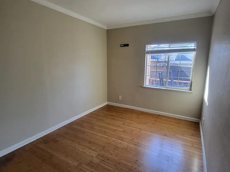 1280 Michigan Ave — Photo 16