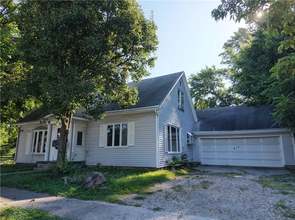 613 N Long St, Shelbyville, IL 62565