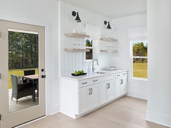 Watson Hill - Monroe Interior Image 4