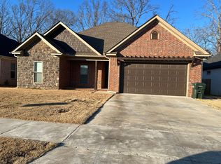 1430 Graybeard Dr, Conway, AR 72034