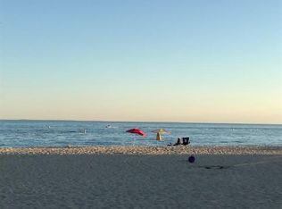 33 Breen Ave #B, Old Lyme, CT 06371