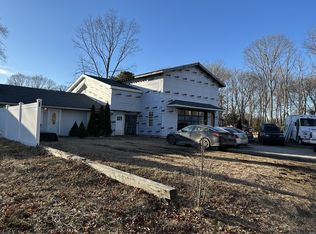 125 W Main St, Clinton, CT 06413