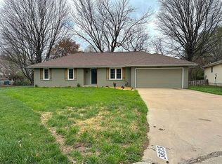 3625 S Blackburn Ct, Springfield, MO 65807