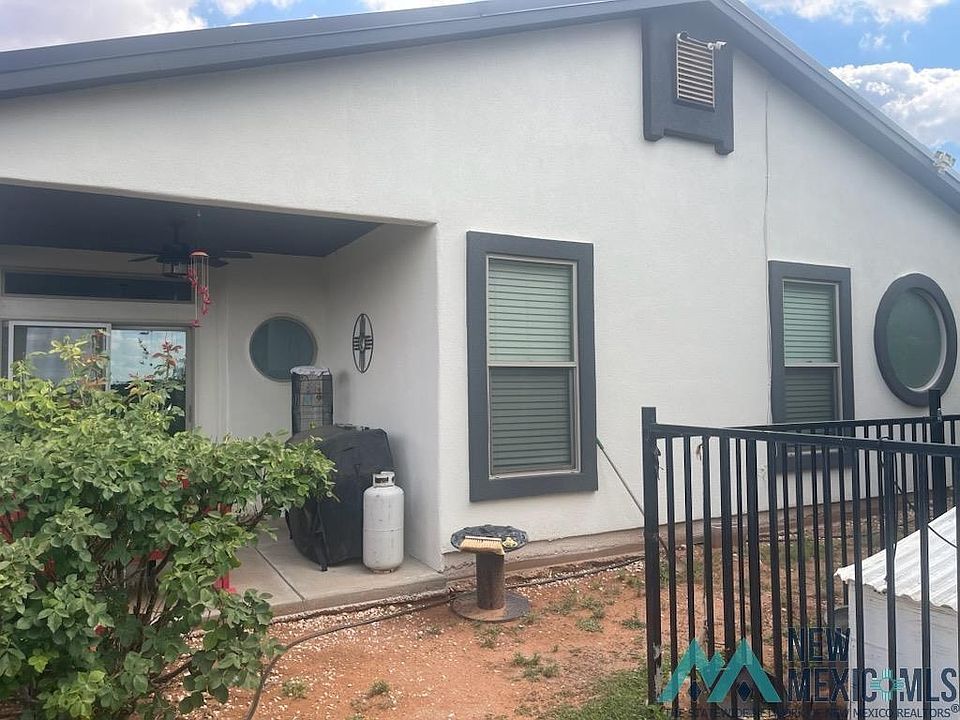 2nd image of 1510 W Avenue S S