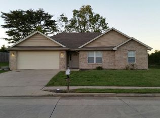 5001 Sandstone Dr, Columbia, MO 65202
