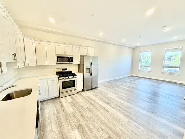 5 Fremont St #105 — Photo 9