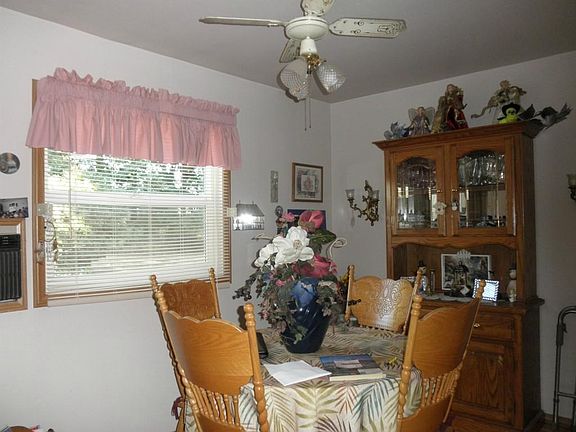 5th image of 1221 NE 104th Ave