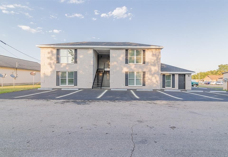 1st image of 105 Willwood Dr