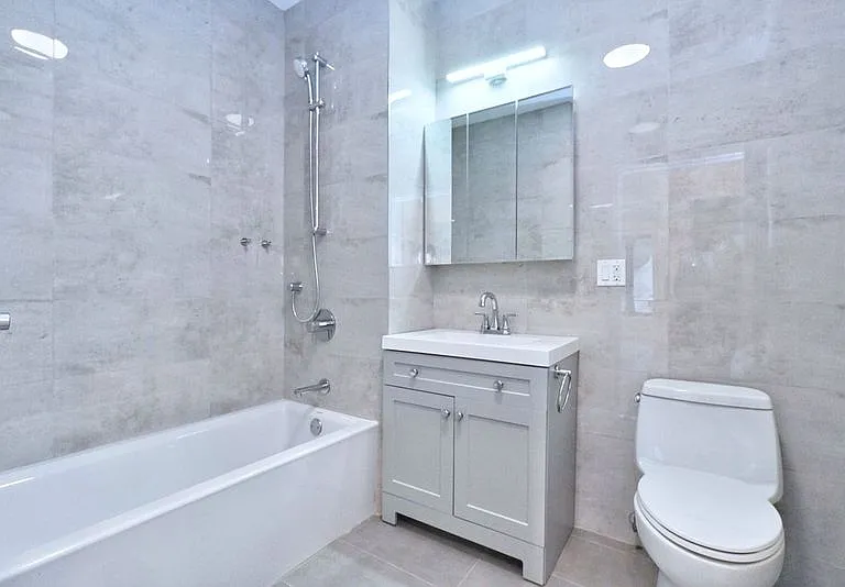 217 Main St #6 — Photo 16