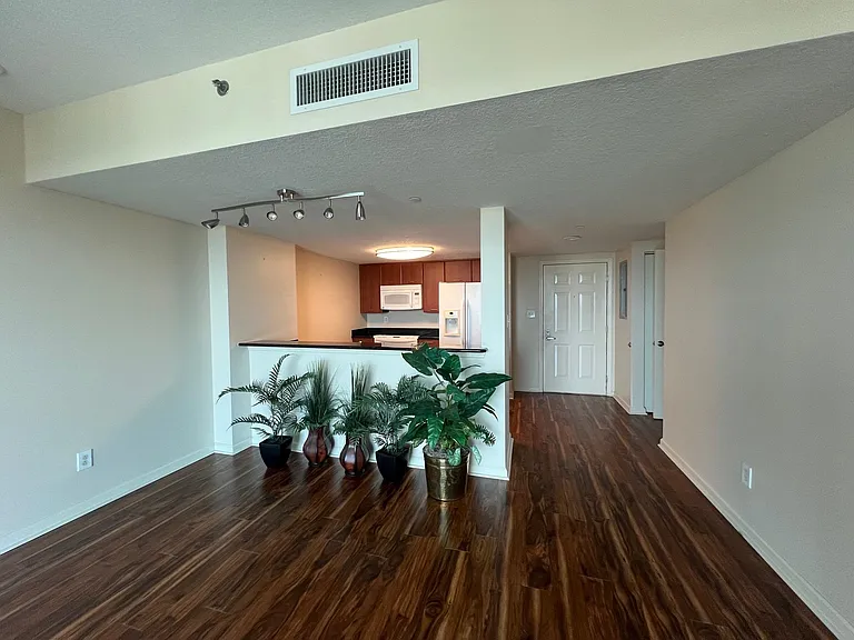 300 S Duval St #903 — Photo 14