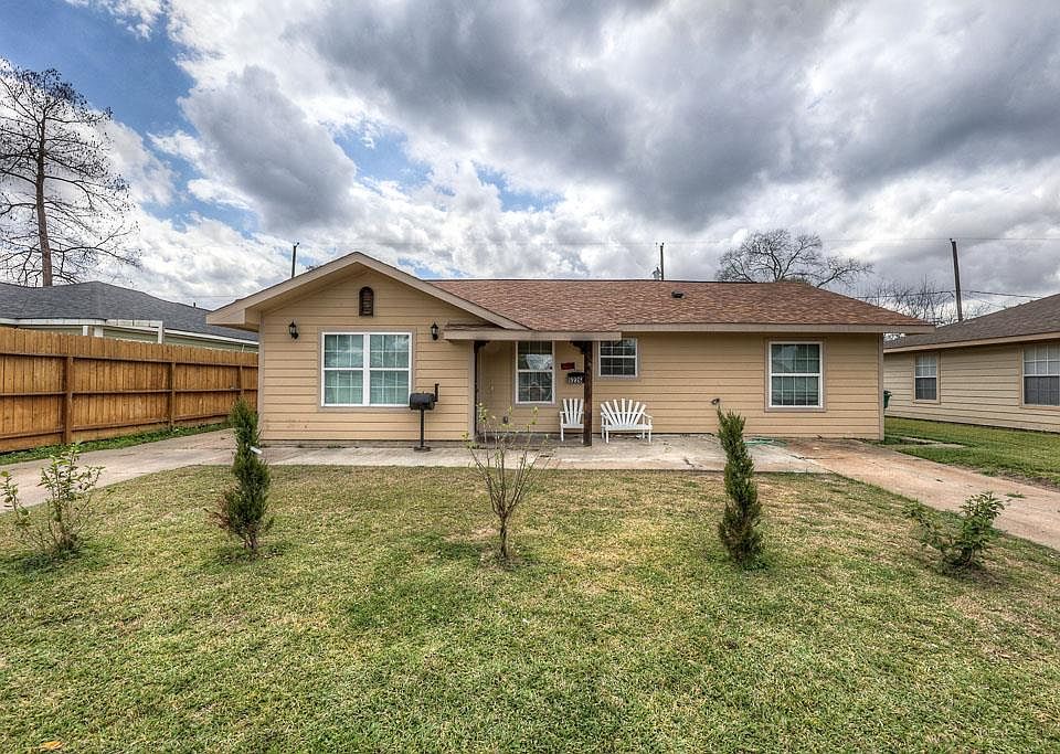 1st image of 5226 Doulton Dr