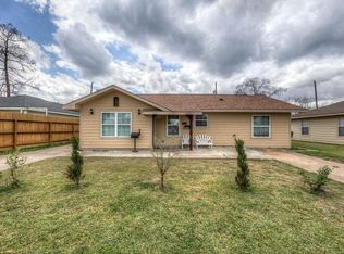 5226 Doulton Dr, Houston, TX 77033