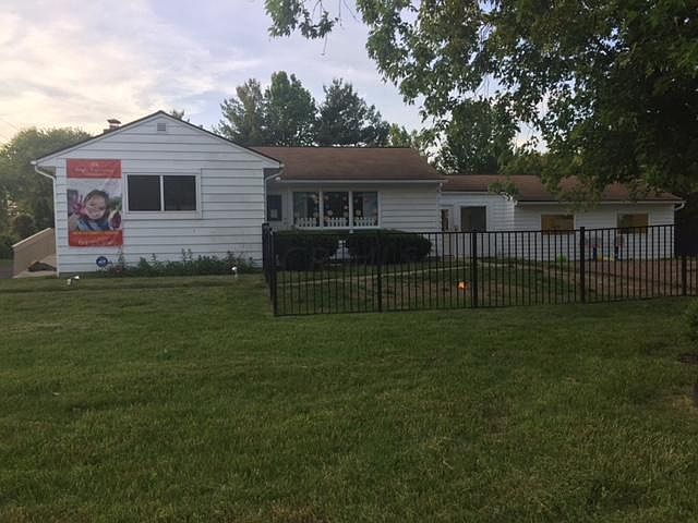 1st image of 7100 E Livingston Ave